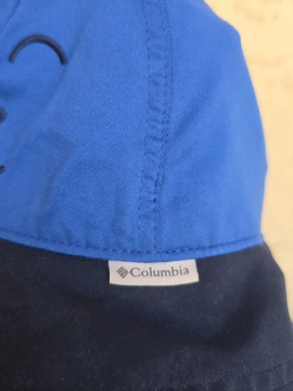 Columbia Blue Bear Design bucket hat